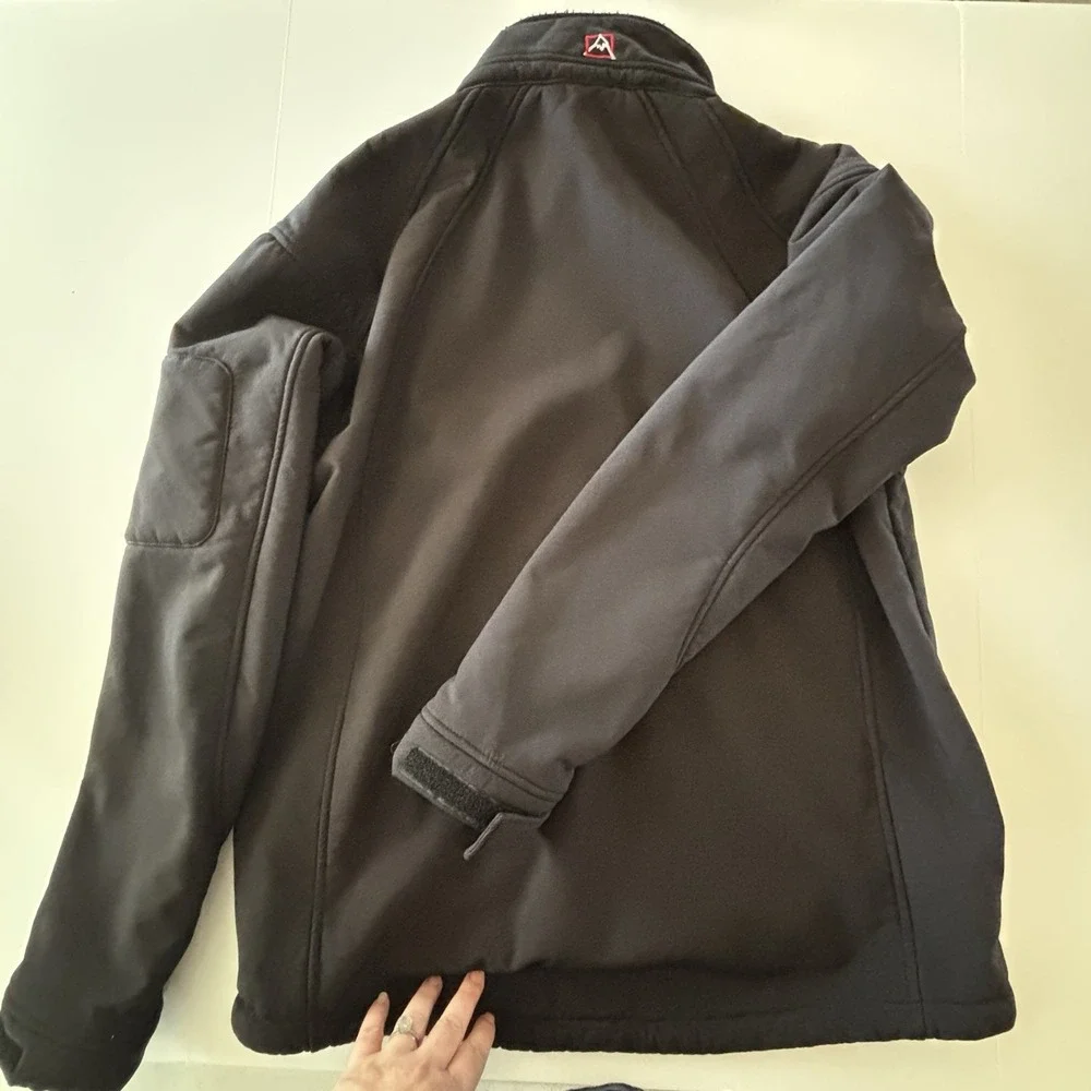 Avalanche Men's Medium Fleece Jacket Cold Weather Winter Coat